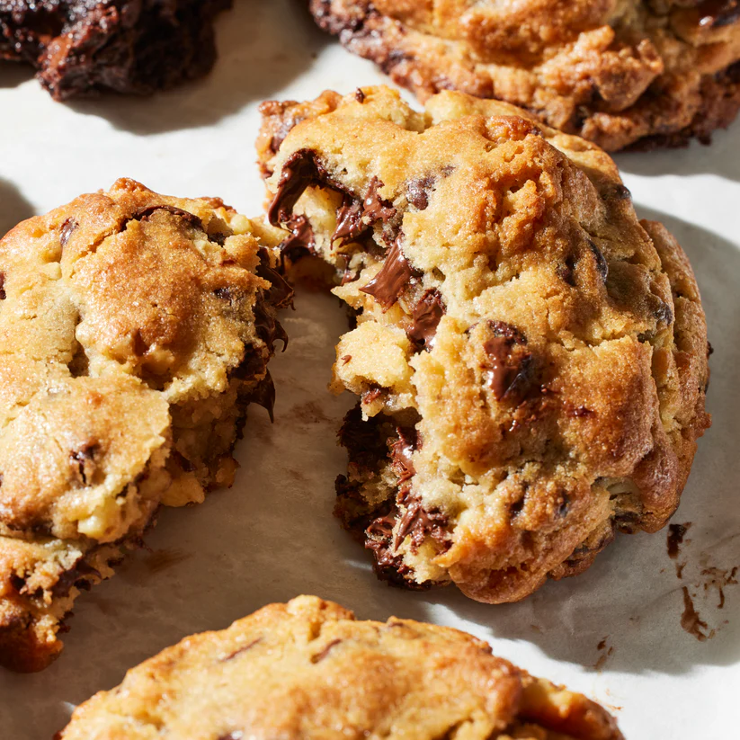 Chocolate Chip Walnut NYC Cookie